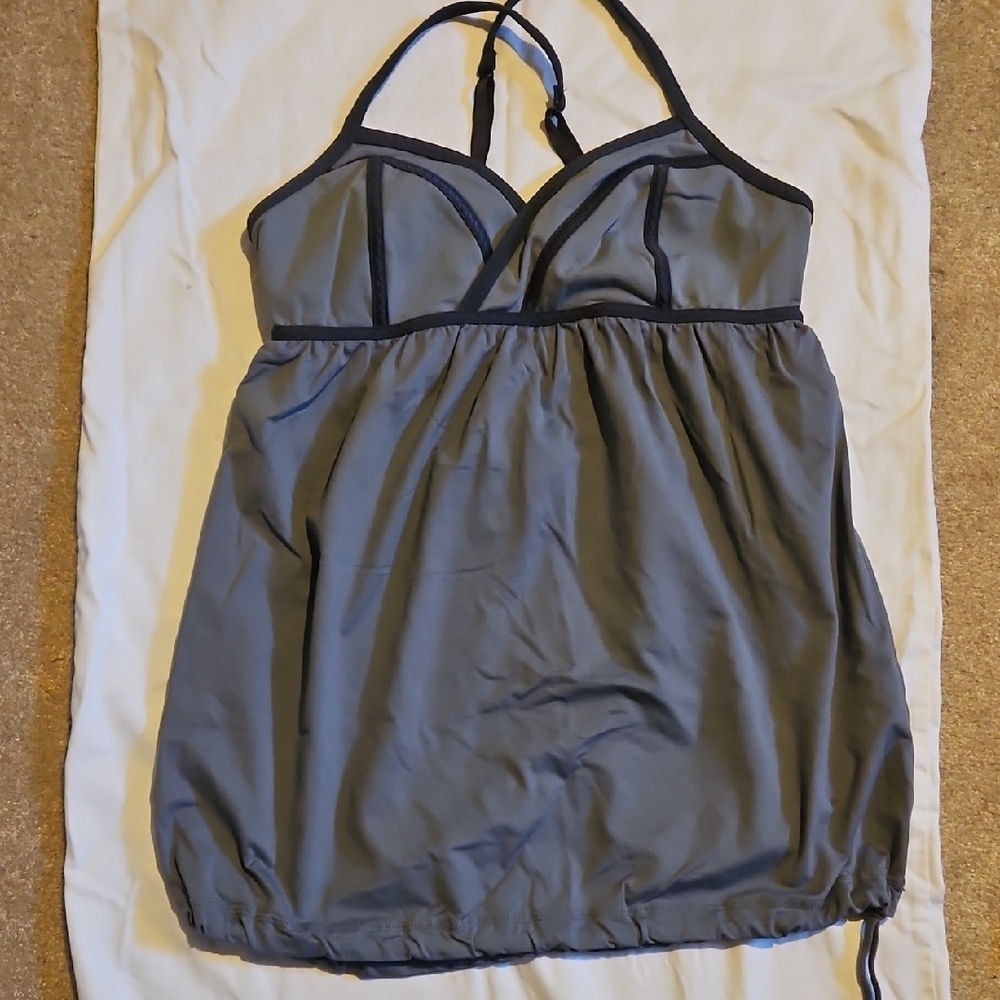 Size 6 Tank